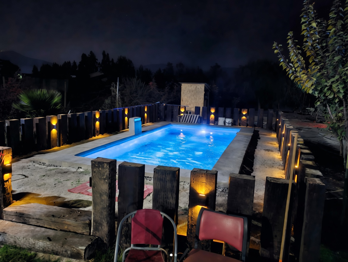 Fábrica de piscinas en fibra de vidrio